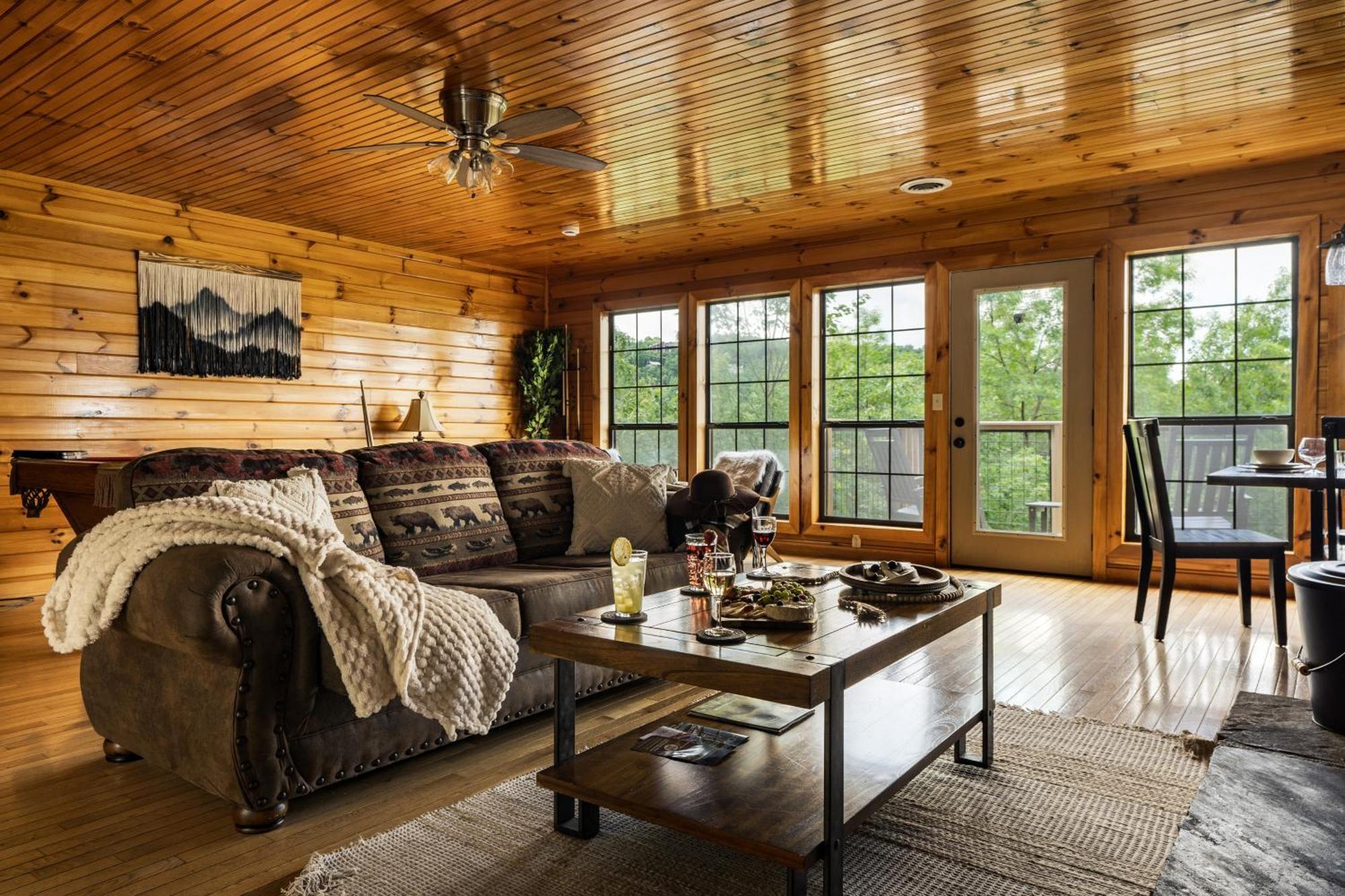 Elevista - Quaint&Private-Views-Hottub-Pooltable-Bears-3 Clubhouse Pools Villa Gatlinburg Buitenkant foto